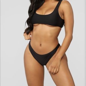 NWT!!! Beach Side Living Bikini Set